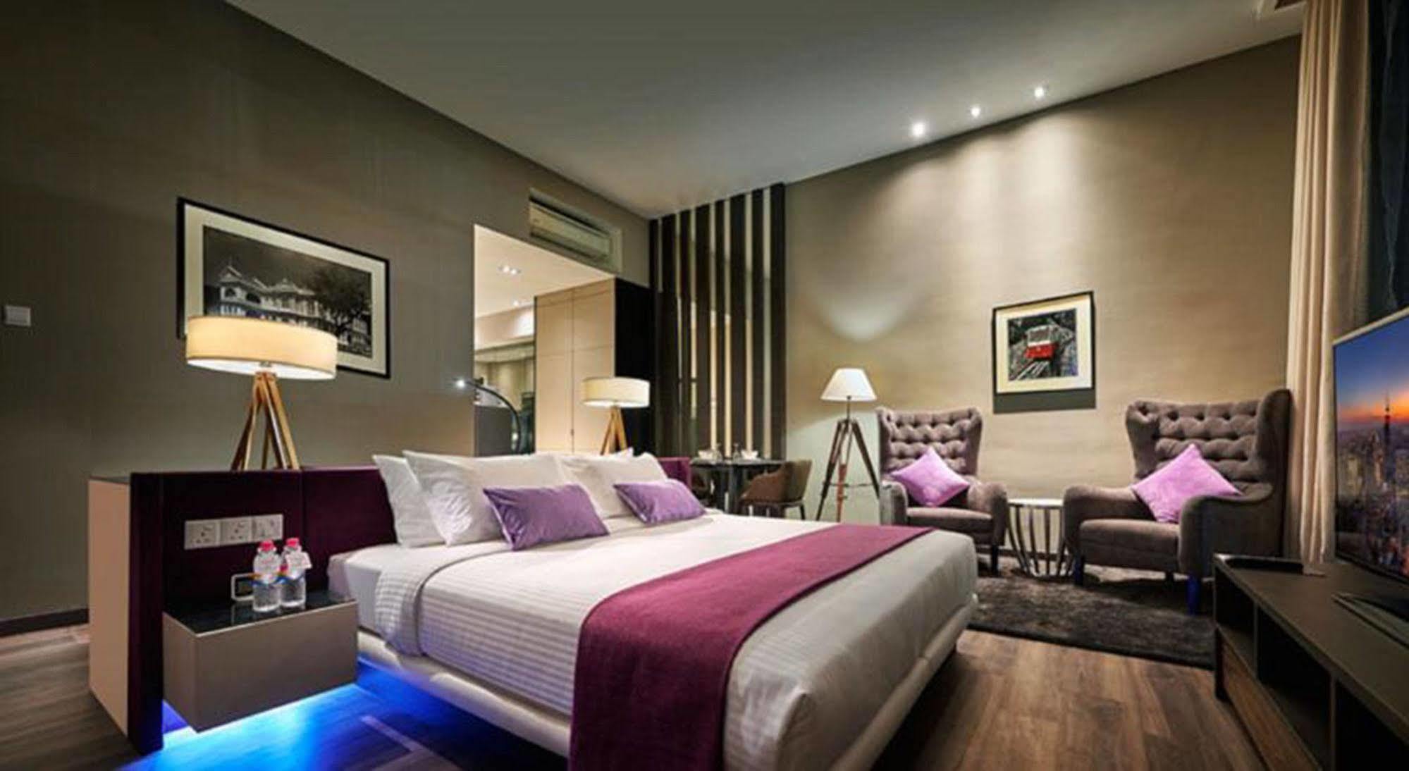 ג'ורג' טאון Maritime Luxury Suites מראה חיצוני תמונה